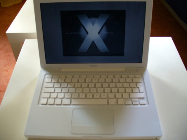 (25) MacBook.JPG